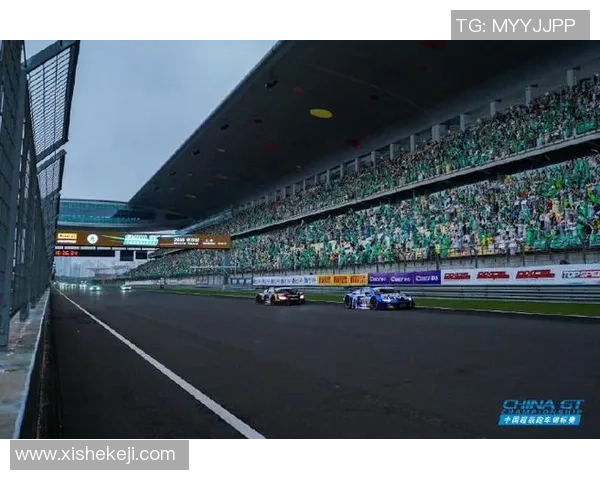 欧州足球明星的璀璨星光与传奇故事揭示他们的辉煌人生与赛场荣耀 欧州足球明星的璀璨星光与传奇故事揭示他们的辉煌人生与赛场荣耀